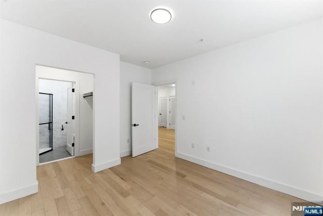 649 38th Street 203, Union City, NJ 07087