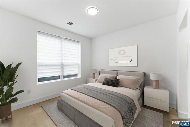 649 38th Street 203, Union City, NJ 07087