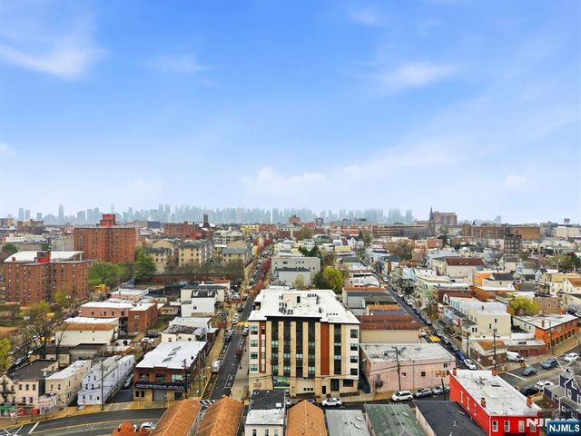 649 38th Street 203, Union City, NJ 07087