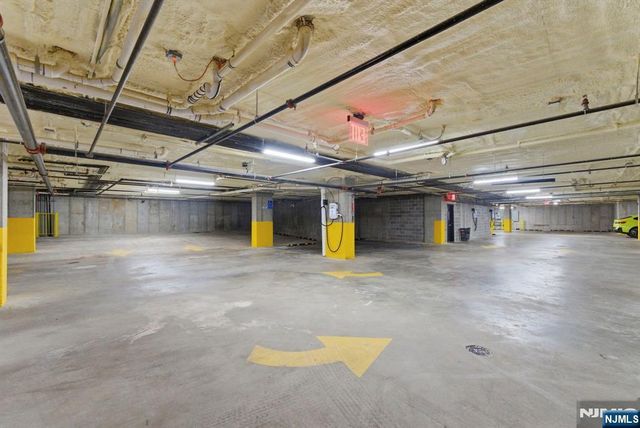 649 38th Street 203, Union City, NJ 07087