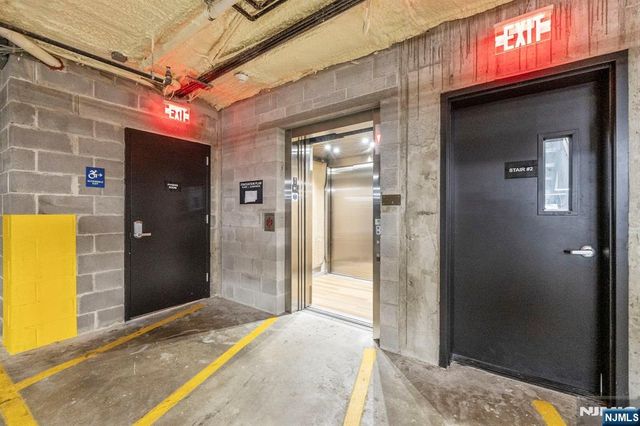 649 38th Street 203, Union City, NJ 07087