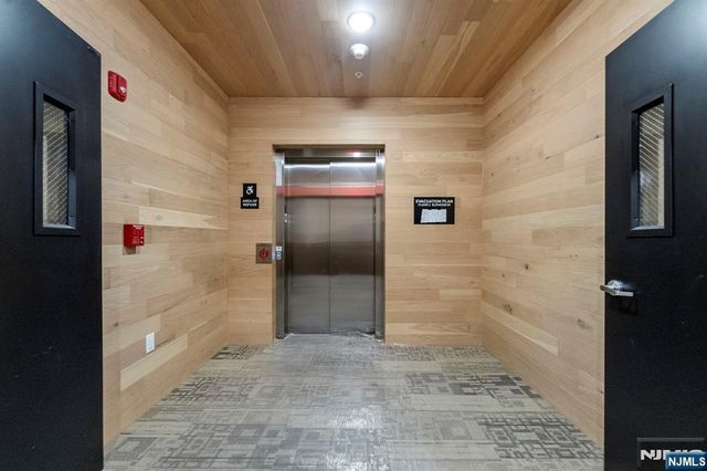 649 38th Street 203, Union City, NJ 07087