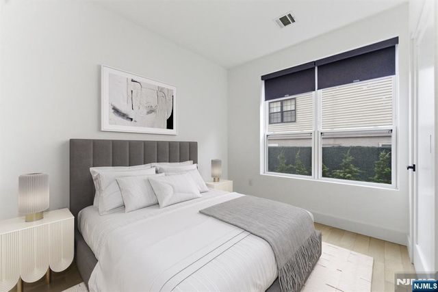 649 38th Street 203, Union City, NJ 07087