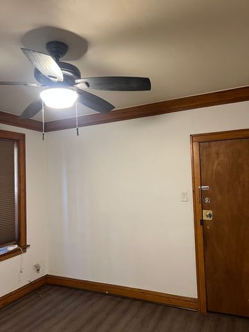 6837 S MAPLEWOOD Street 1R, Chicago, IL 60629