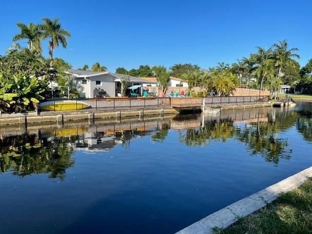 1951 NW 33rd Court, Oakland Park, FL 33309