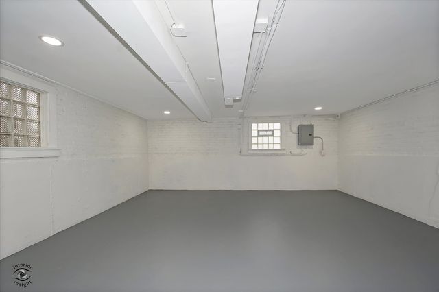 3904 W 58th Place, Chicago, IL 60629