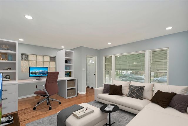 3904 W 58th Place, Chicago, IL 60629