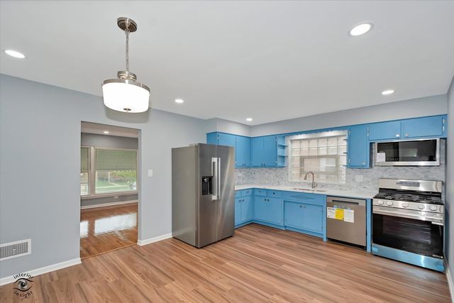 3904 W 58th Place, Chicago, IL 60629