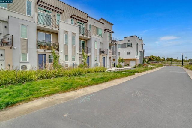 2816 Cathwood Lane, Alameda, CA 94501