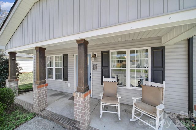 41 Saint Mary Avenue NW, Concord, NC 28025