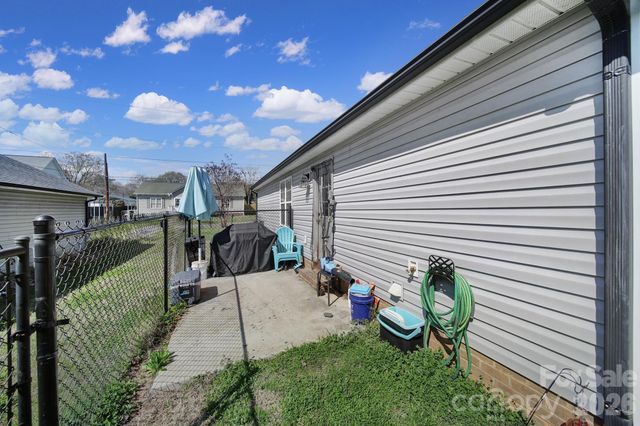 41 Saint Mary Avenue NW, Concord, NC 28025