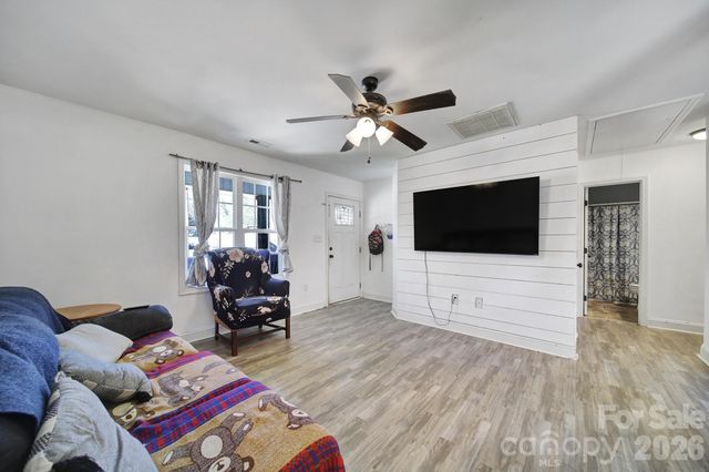 41 Saint Mary Avenue NW, Concord, NC 28025