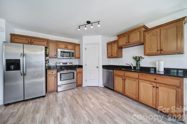 41 Saint Mary Avenue NW, Concord, NC 28025