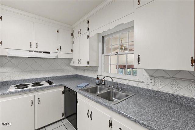 805 S Parrish Street, Lillington, NC 27546