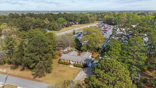 805 S Parrish Street, Lillington, NC 27546