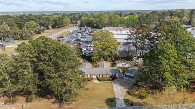 805 S Parrish Street, Lillington, NC 27546