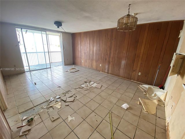 2920 Point East Drive N311, Aventura, FL 33160