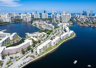 2920 Point East Drive N311, Aventura, FL 33160