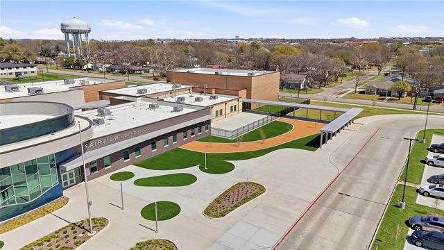 1921 N Woods Street, Sherman, TX 75092