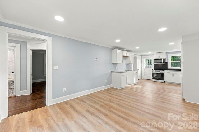 516 Englewood Street NE, Concord, NC 28025