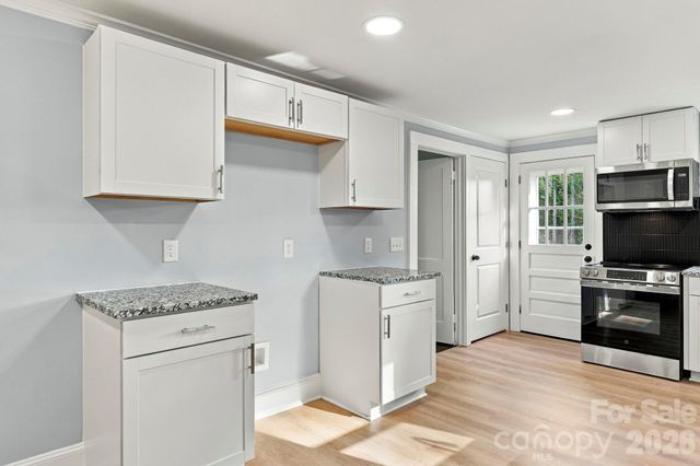 516 Englewood Street NE, Concord, NC 28025