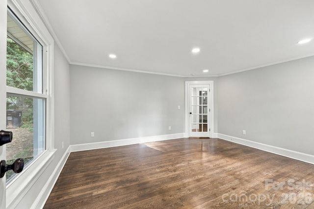 516 Englewood Street NE, Concord, NC 28025