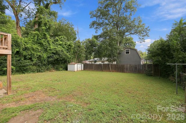 516 Englewood Street NE, Concord, NC 28025