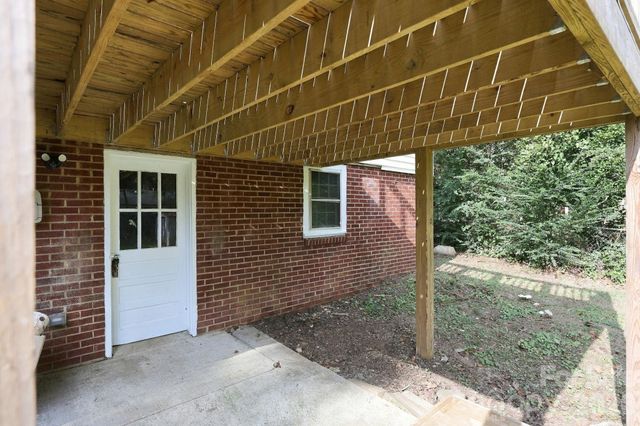 516 Englewood Street NE, Concord, NC 28025