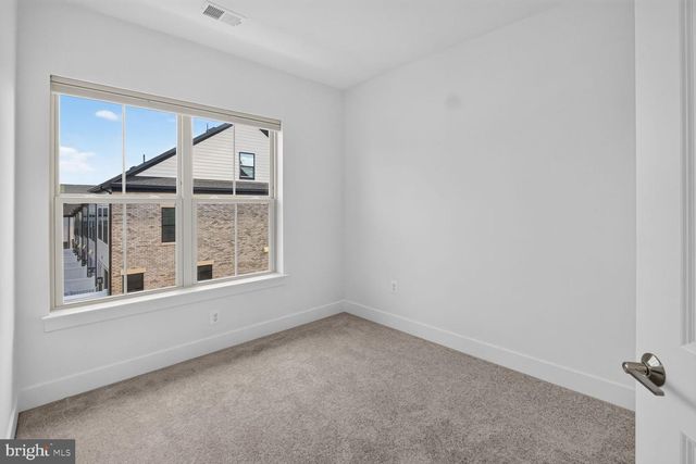 11105 MEDICAL CENTER DR, Rockville, MD 20850