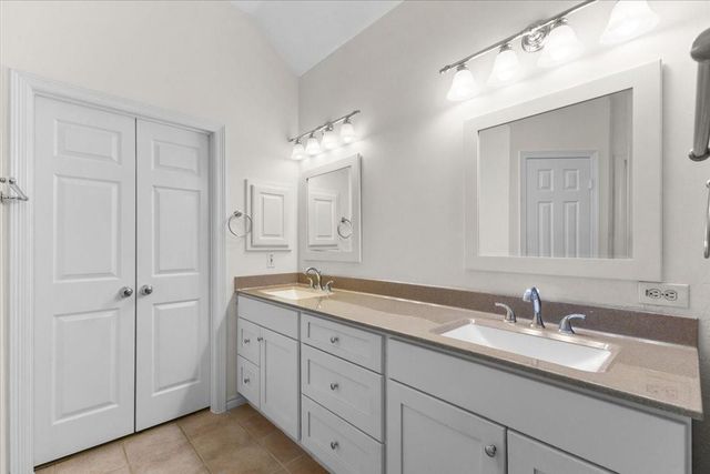 9406 Laurel Wind Court, Houston, TX 77040