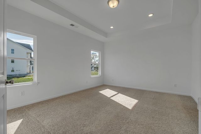 506 Charing Cross Dr, Lebanon, TN 37087