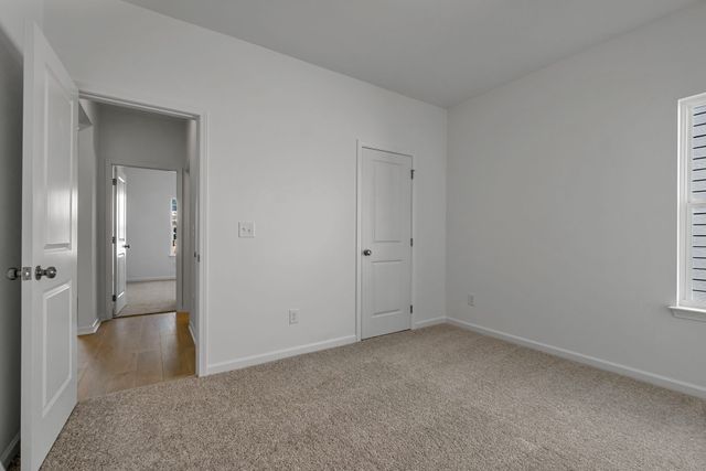 506 Charing Cross Dr, Lebanon, TN 37087