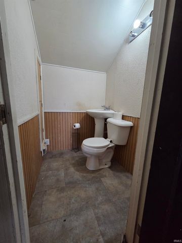 401 N First Street, Owensville, IN 47665