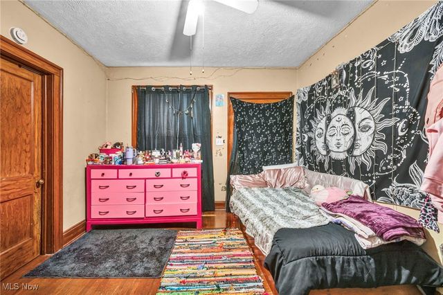 2033 Robin Street, Lakewood, OH 44107