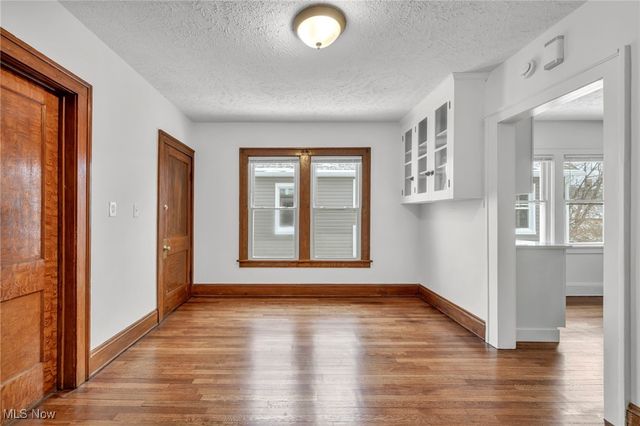 2033 Robin Street, Lakewood, OH 44107