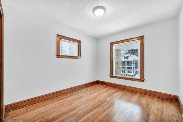 2033 Robin Street, Lakewood, OH 44107