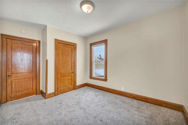 2033 Robin Street, Lakewood, OH 44107