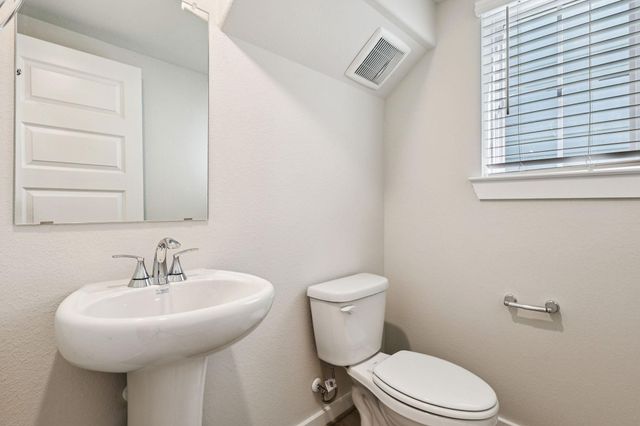 2209 Bay Breeze Drive, Kemah, TX 77565