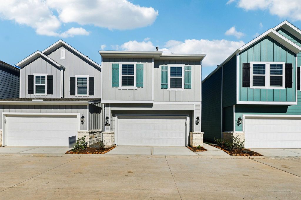 2209 Bay Breeze Drive, Kemah, TX 77565