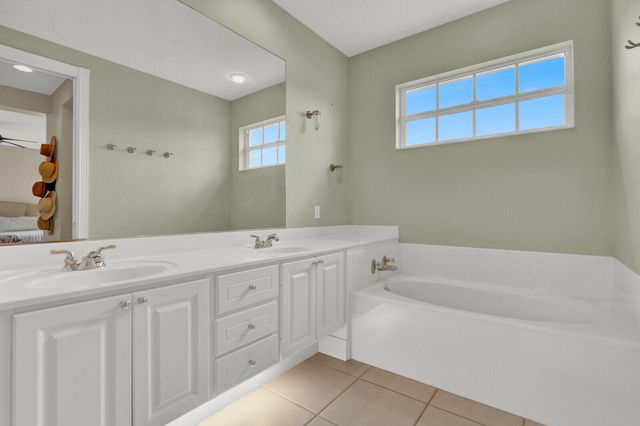 132 Peabody Drive, Jupiter, FL 33458