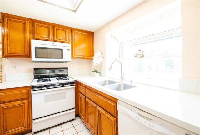 5044 Allington, Lakewood, CA 90712