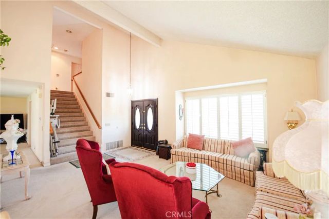 5044 Allington, Lakewood, CA 90712