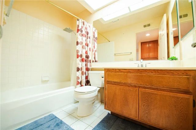 5044 Allington, Lakewood, CA 90712