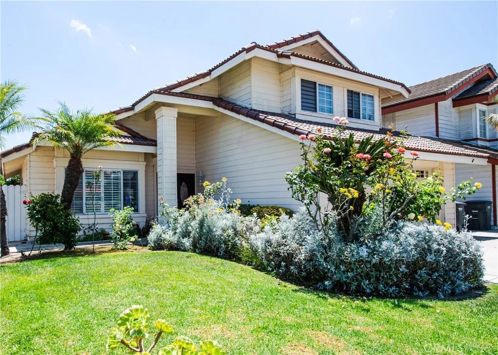 5044 Allington, Lakewood, CA 90712