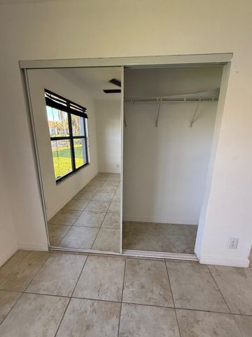 1515 Lake Crystal Drive B, West Palm Beach, FL 33411