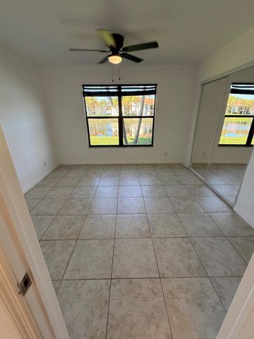 1515 Lake Crystal Drive B, West Palm Beach, FL 33411