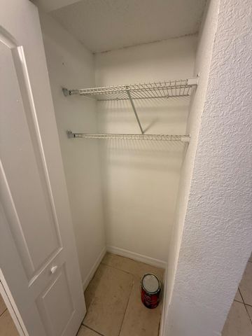 1515 Lake Crystal Drive B, West Palm Beach, FL 33411