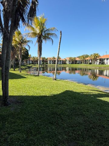 1515 Lake Crystal Drive B, West Palm Beach, FL 33411