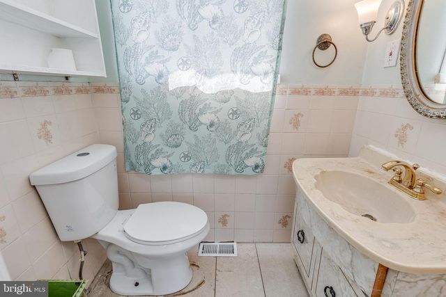 3320 GLADWYN AVE, Pennsauken, NJ 08109