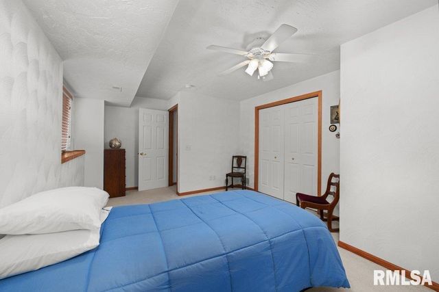 5377 RED FOX Road, Bettendorf, IA 52722